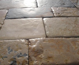 Bordeaux Antique